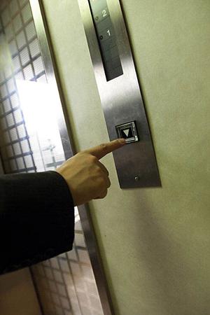 納期が早く高画質の横断幕が低価格